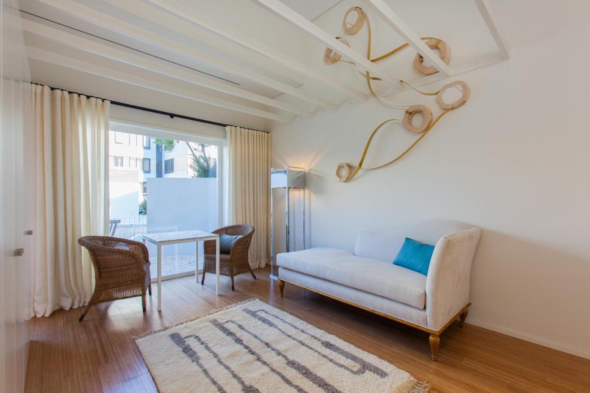 The Art - Homes * Oporto